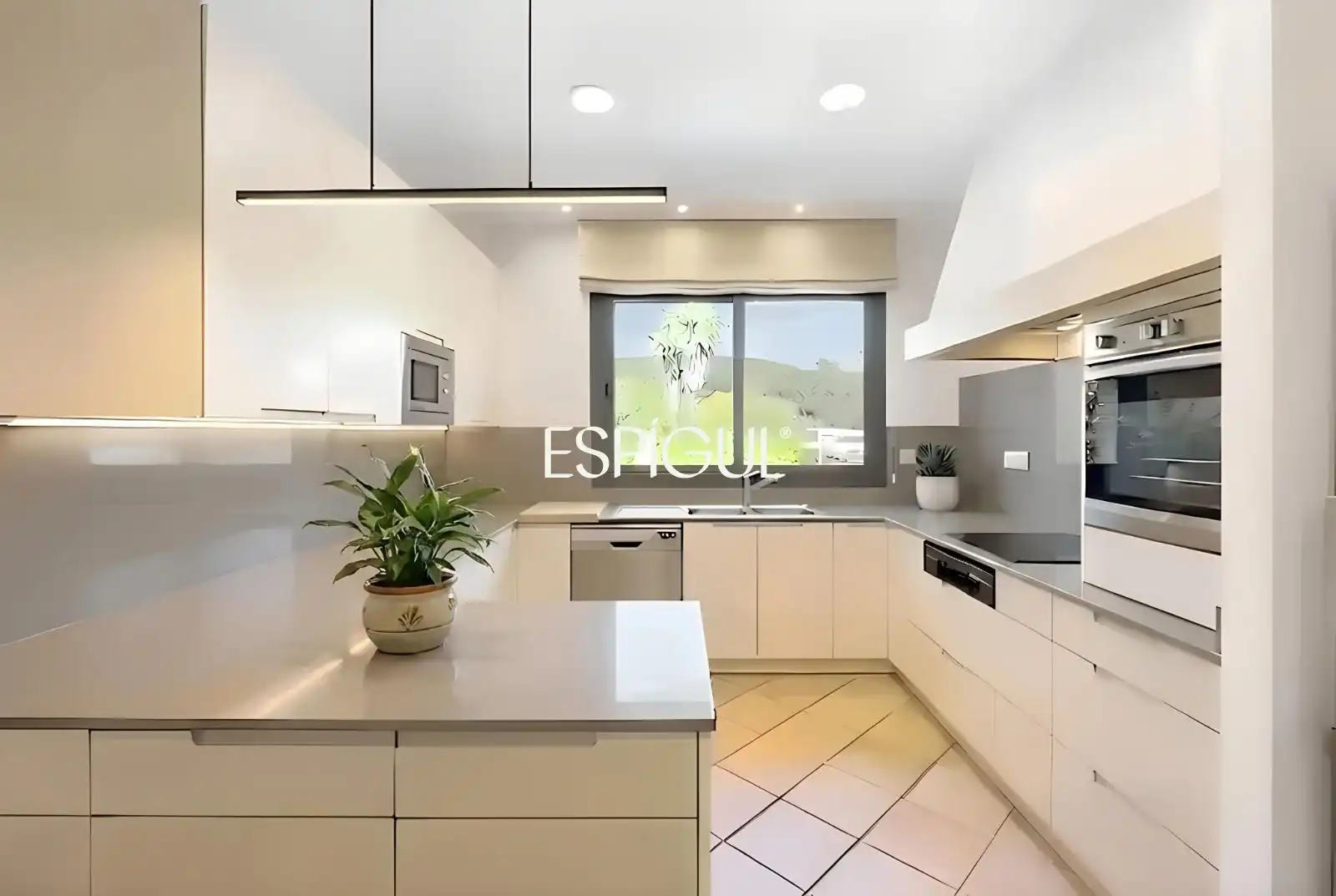 Kitchen of Houses for sale in Sant Cugat del Vallès  with Air Conditioner, Heating and Storage room