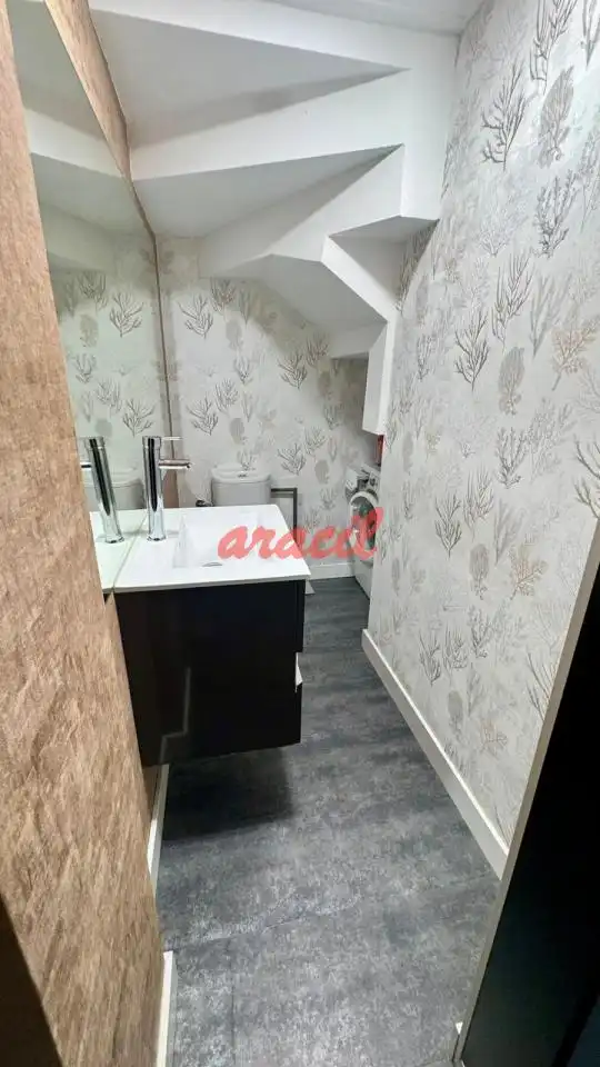 Bany de Casa adosada en venda en Ourense Capital  amb Calefacció, Jardí privat i Parquet