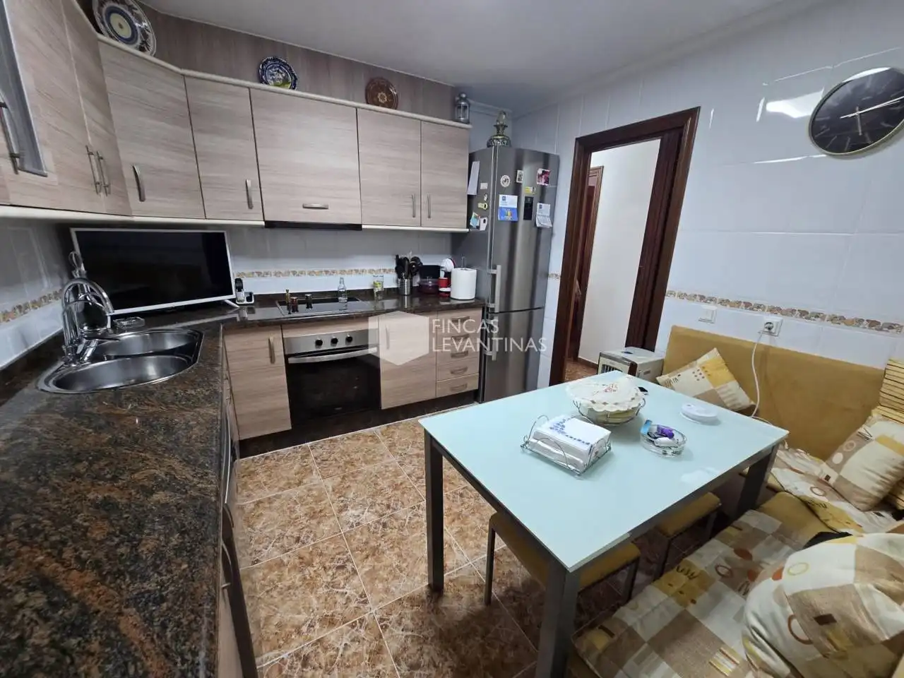 Cuina de Pis en venda en San Vicente del Raspeig / Sant Vicent del Raspeig amb Moblat, Balcó i Piscina comunitària