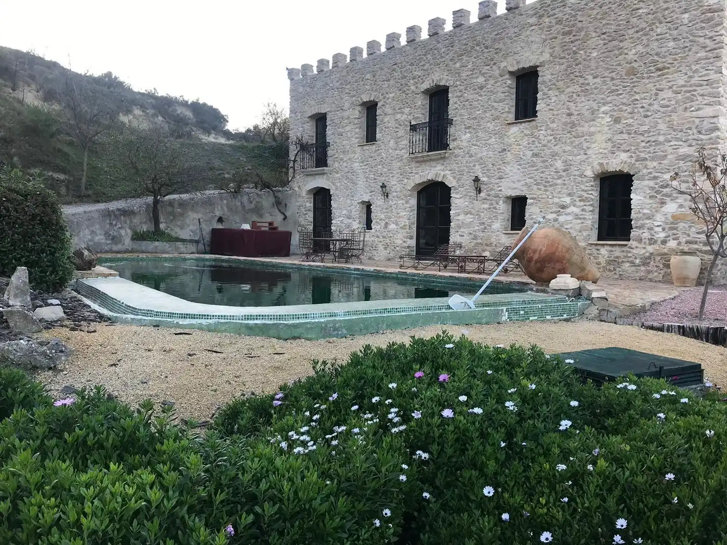 House with pool for sale in Relleu