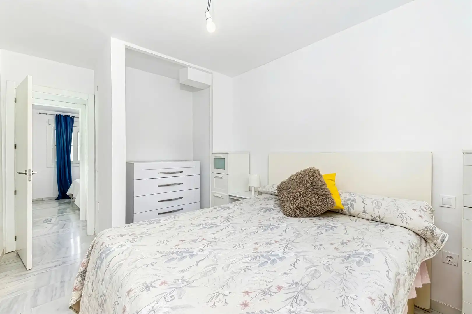 Habitación de Ático en venta en Mijas con Calefacción, Jardín privado y Balcón
