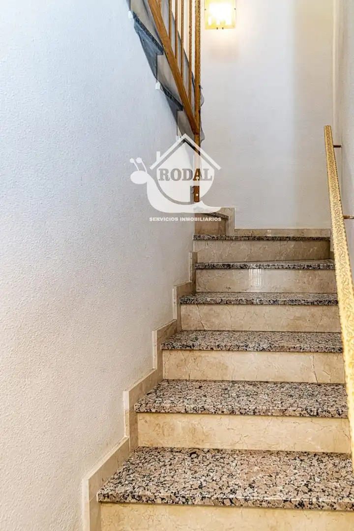 Dúplex en venta en Huércal de Almería con Aire acondicionado, Calefacción y Jardín privado