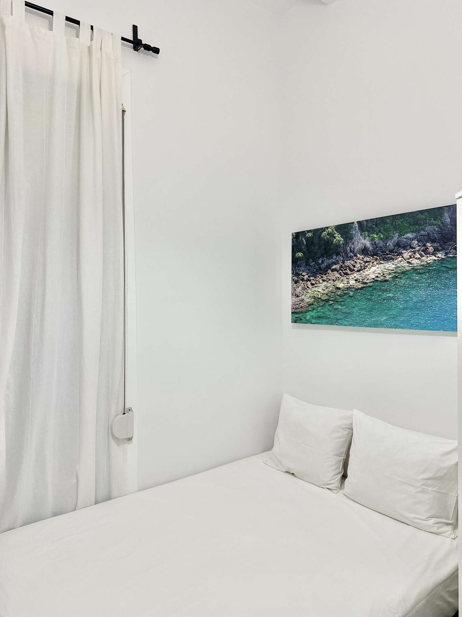 Bedroom of Flat to share in  Barcelona Capital  with Air Conditioner, Heating and Terrace