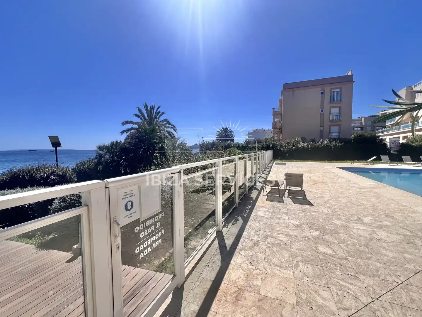 Vista exterior de Pis en venda en Eivissa amb Aire condicionat, Jardí privat i Piscina