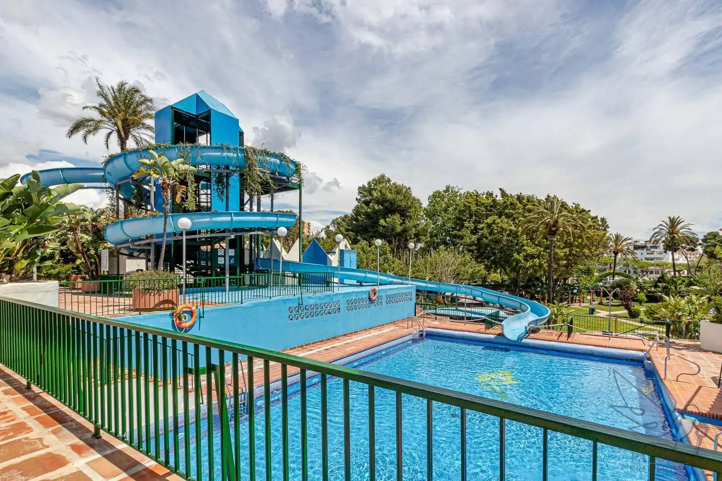 Apartamento en venta en Avenida Avenida de Rocío Jurado, Parque de la Paloma