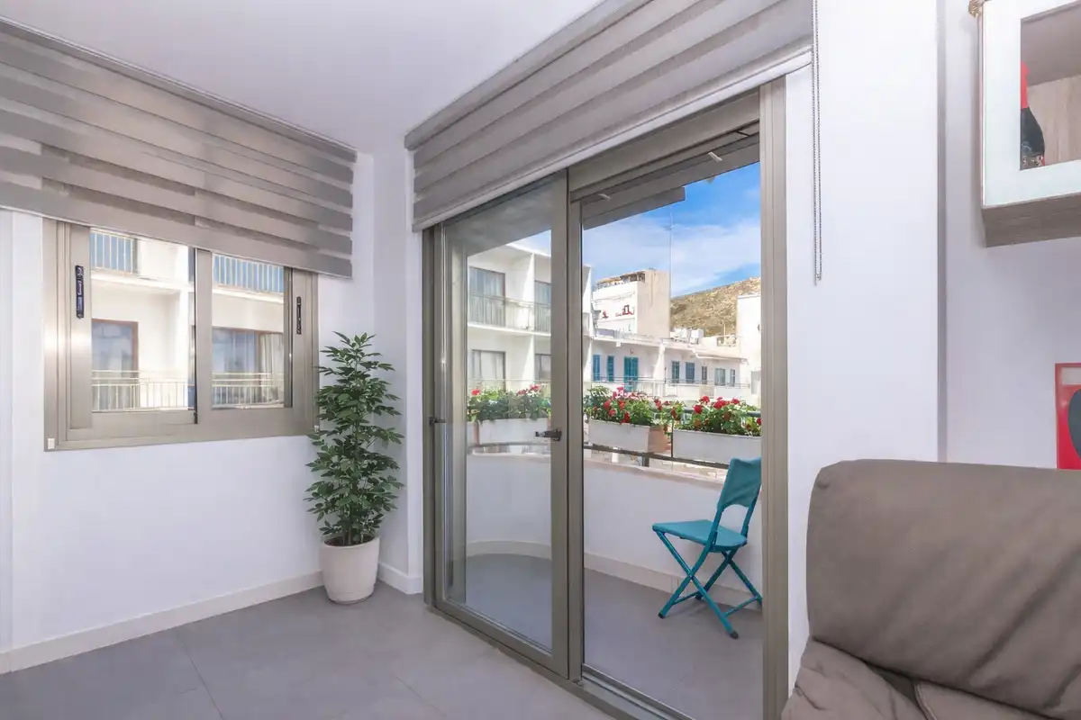 Flat with lift for sale in Carrer de Santa Rosalia, imagen 6