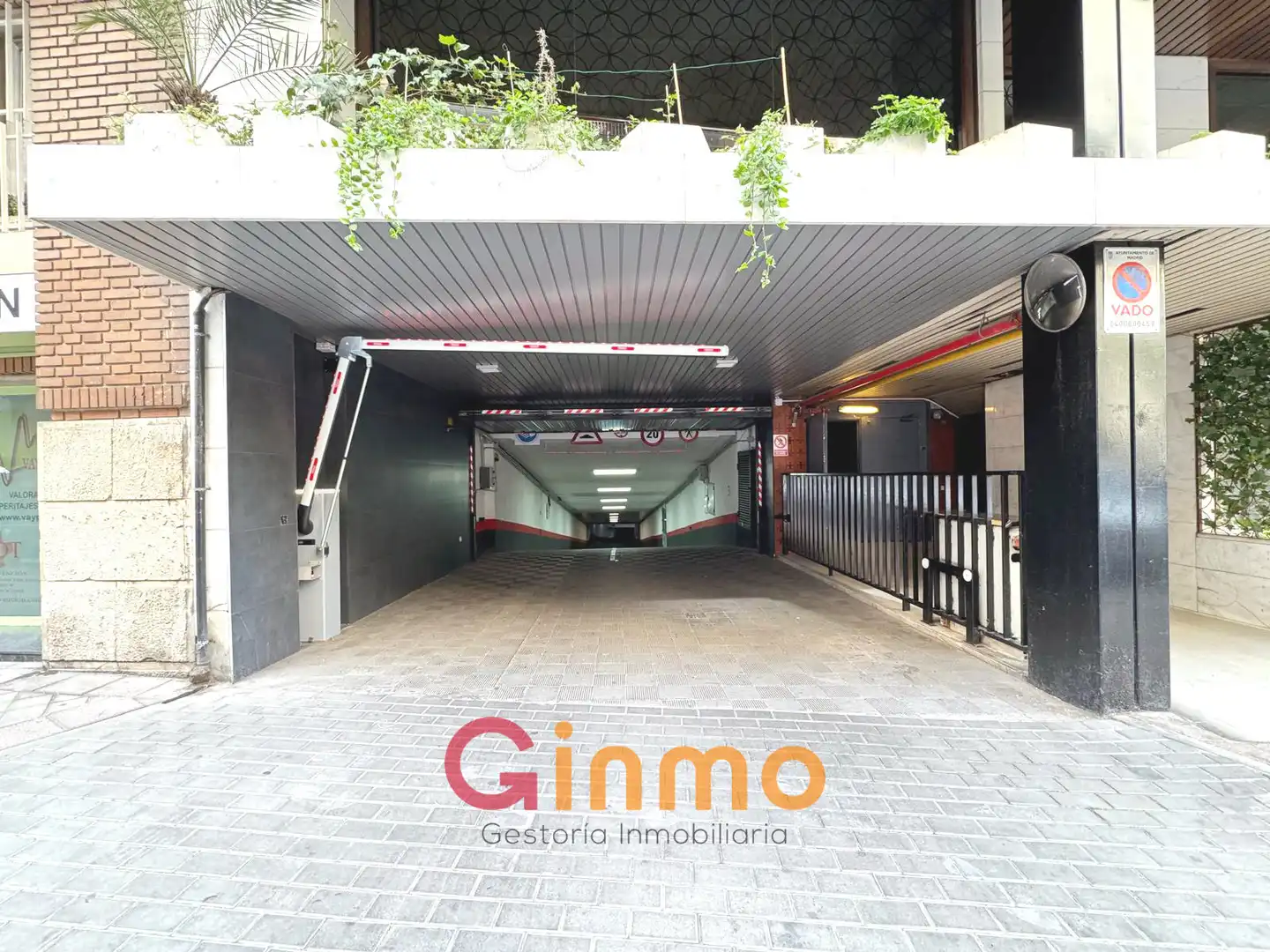 Garage for rent in Calle del General Díaz Porlier, 84, Lista