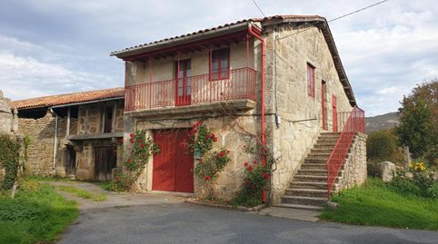 49.900 casa 300m2 con terreno 1.500m2  maceda