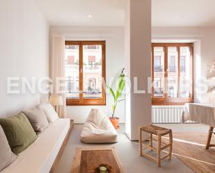 Sala d'estar de Apartament de lloguer en  Valencia Capital amb Aire condicionat i Terrassa