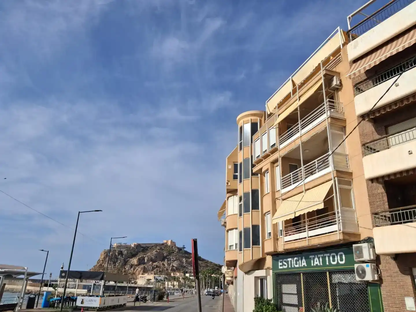 Vista exterior de Àtic de lloguer en Águilas amb Traster, Moblat i Forn