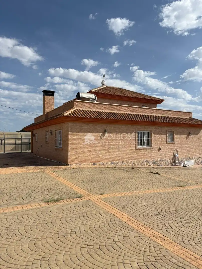 Chalet con jardín en venta en El Pinós / Pinoso, imagen 14