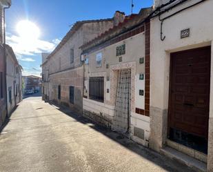 Vista exterior de Casa o xalet en venda en El Puente del Arzobispo