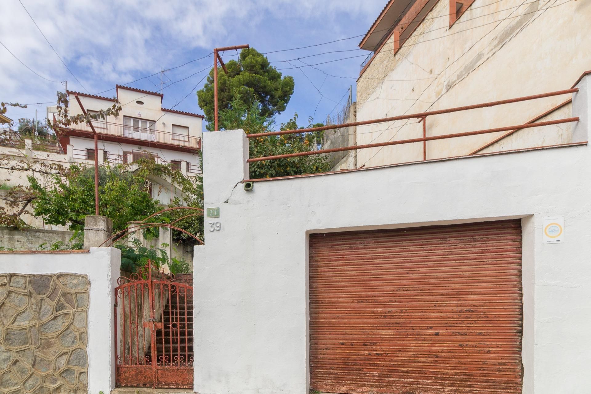 Vista exterior de Casa o chalet en venta en Viladecans