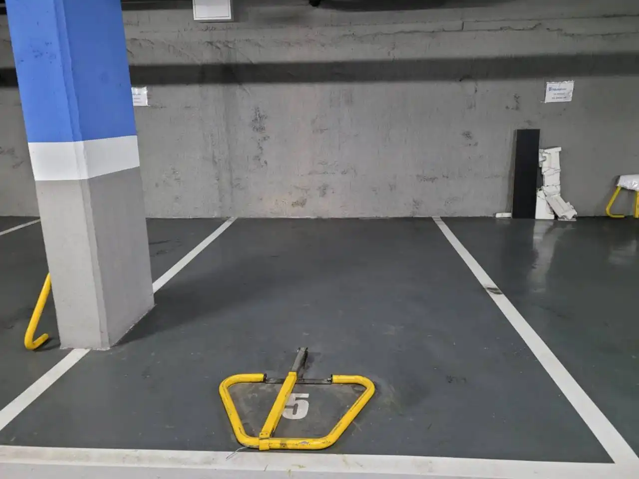 Parkplatz von Garage zur Miete in Sabadell