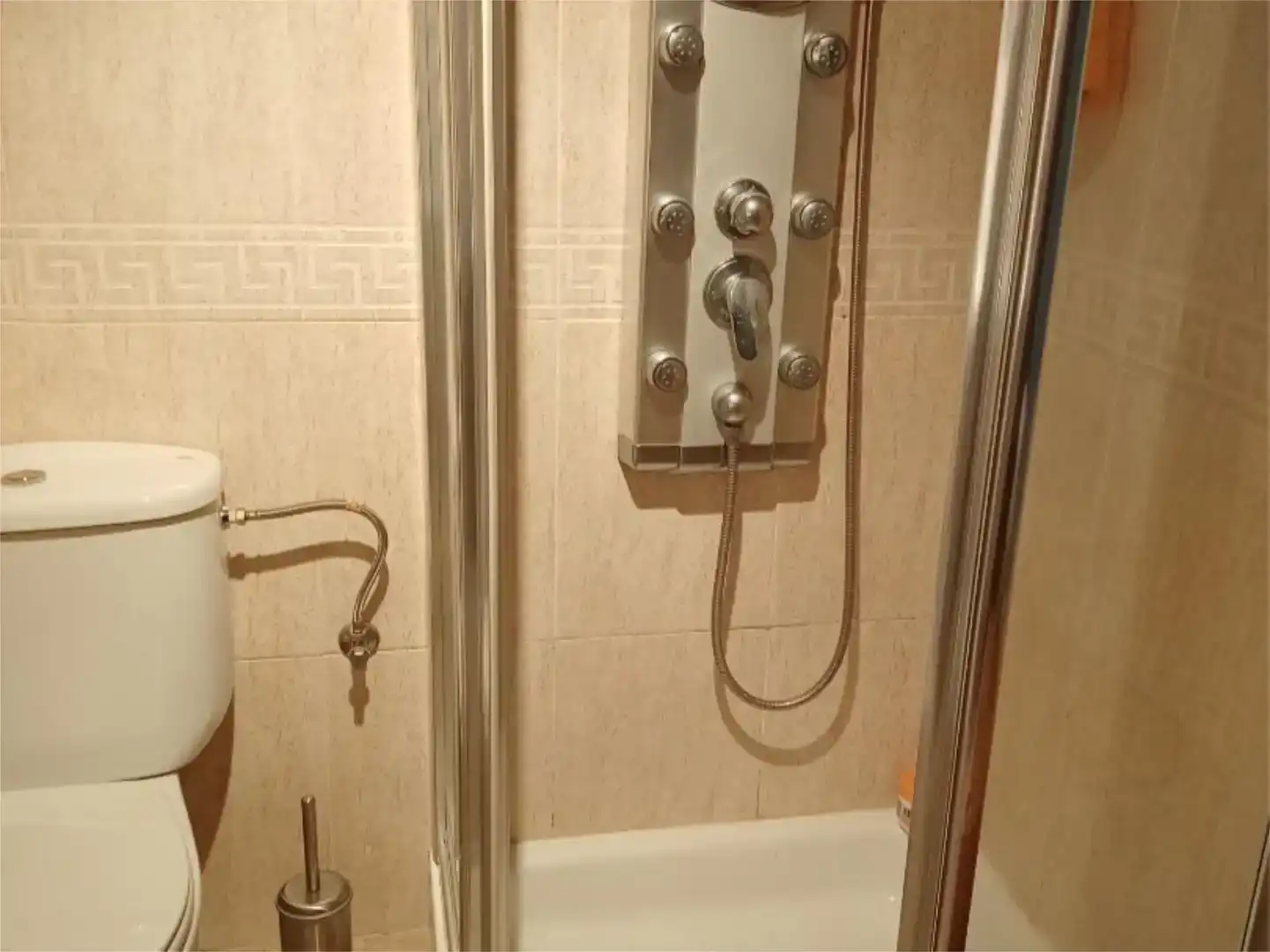 Bany de Casa o xalet en venda en Alcañizo amb Aire condicionat, Jardí privat i Moblat