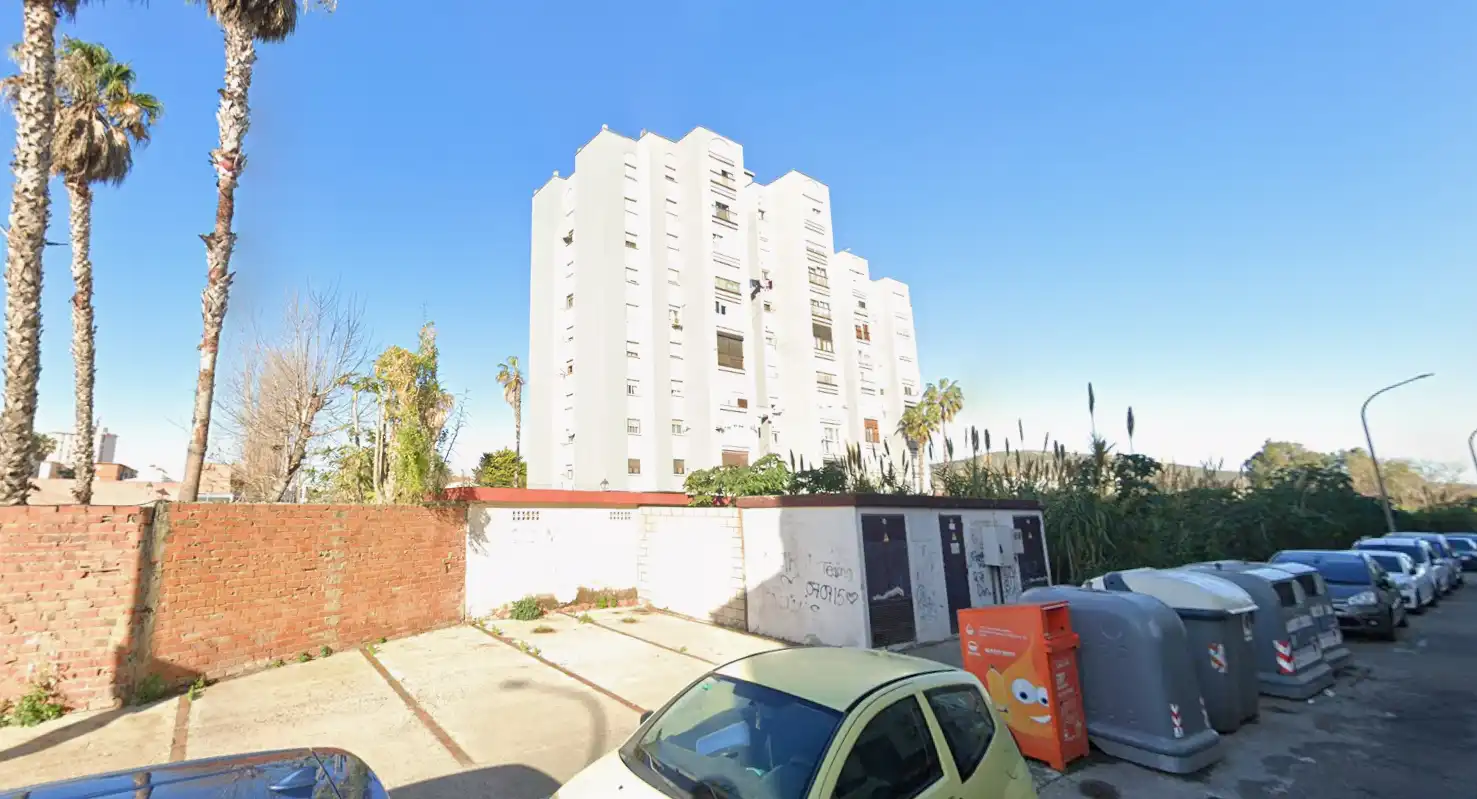 Vista exterior de Piso en venta en La Línea de la Concepción