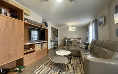 Living room of Duplex for sale in Alcalá de Henares  with Air Conditioner