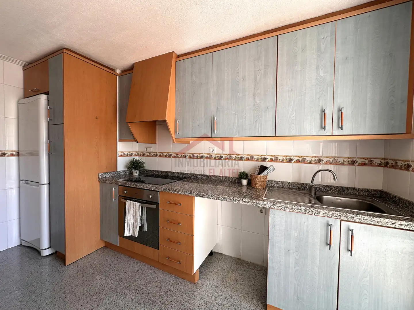 Cocina de Piso en venta en Elche / Elx con Trastero, Amueblado y Horno