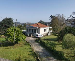 Vista exterior de Casa o xalet en venda en A Coruña Capital  amb Jardí privat