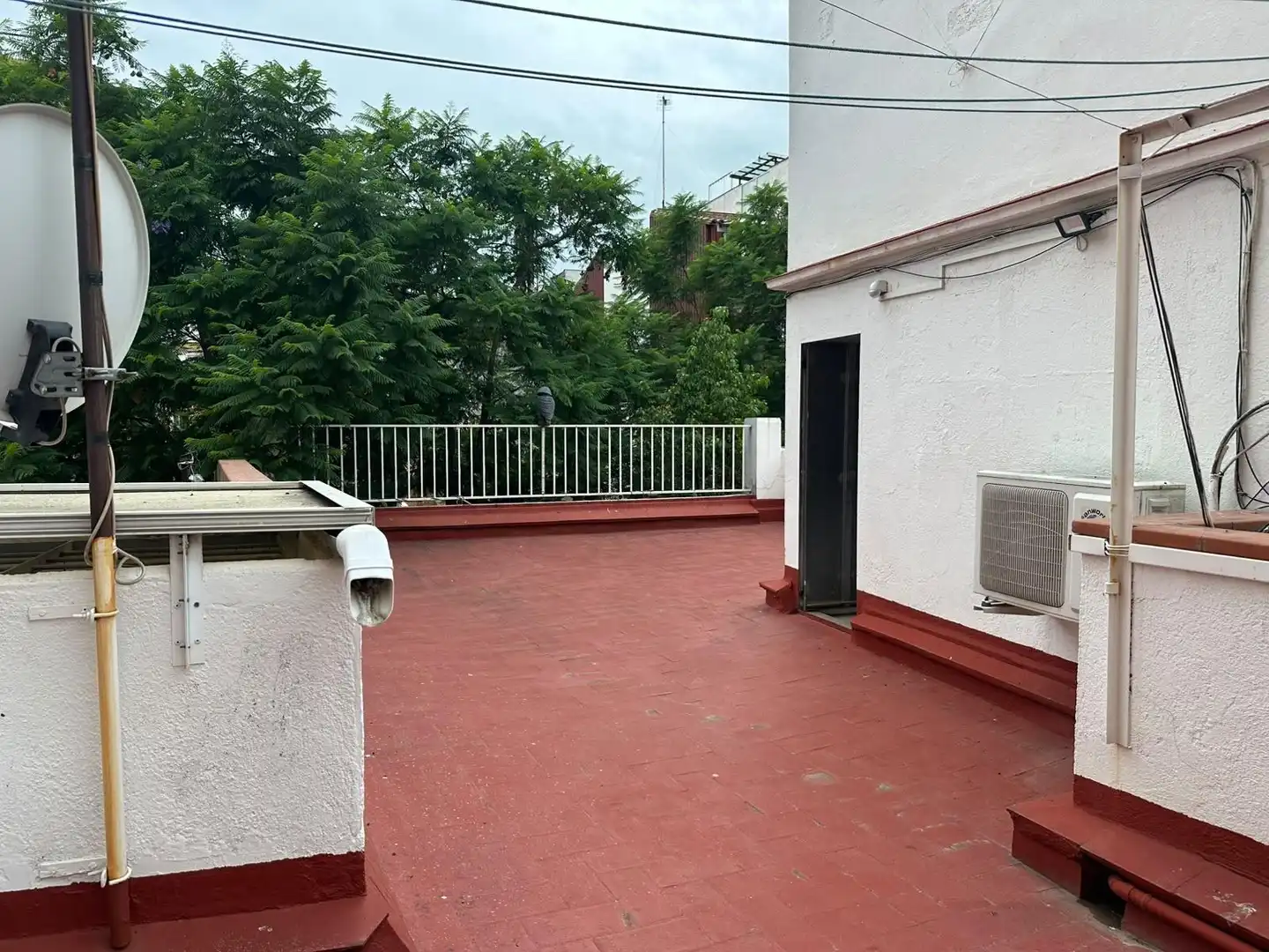 Terrassa de Apartament en venda en Barcelona amb Parquet, Traster i Moblat