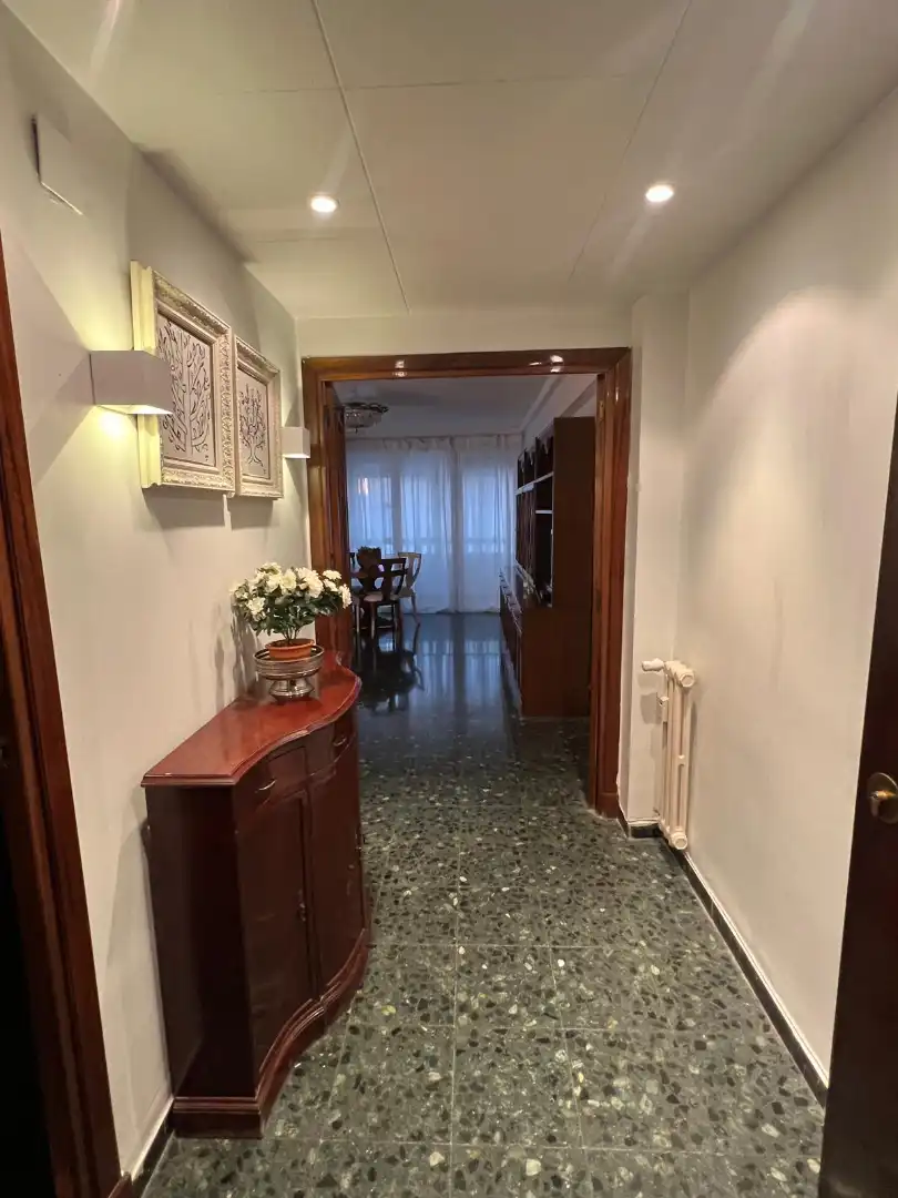 Flat for rent in Zaragoza  with Heating, Furnished and Oven