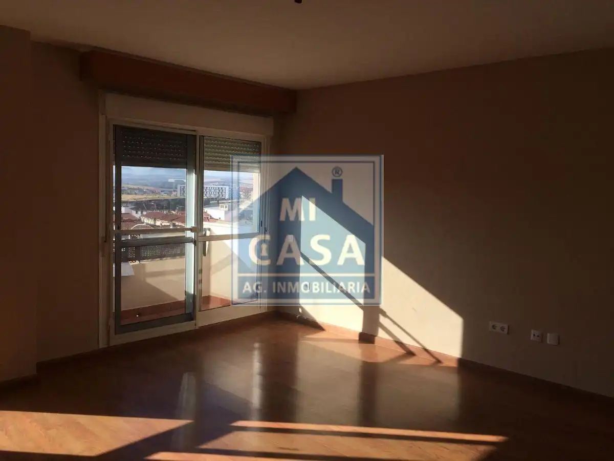 Schlafzimmer von Wohnung zur Miete in Mérida mit Heizung, Terrasse und Abstellraum