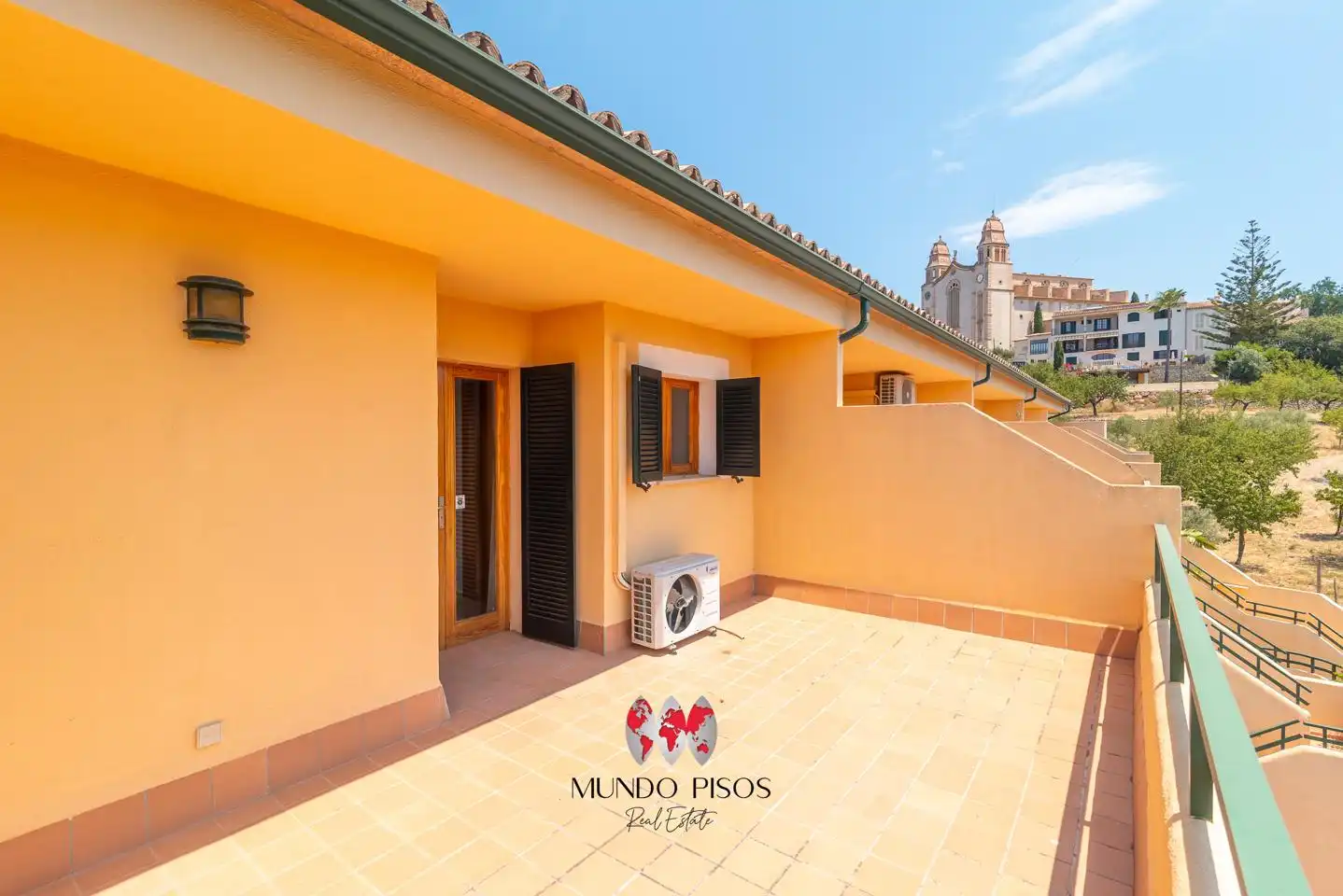 Vista exterior de Casa adosada en venta en Calvià con Aire acondicionado, Calefacción y Terraza