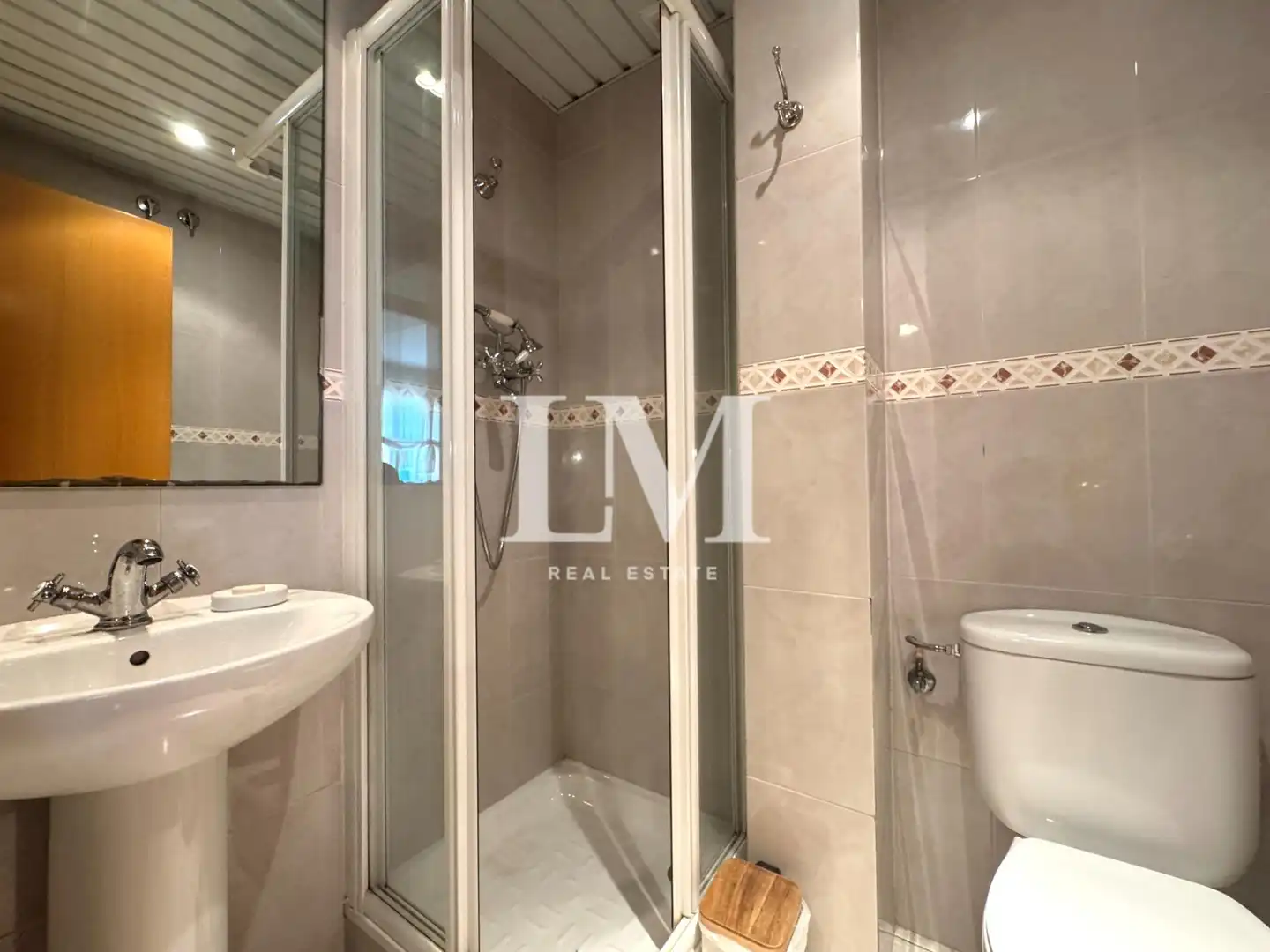 Baño de Casa o chalet de alquiler en Rubí con Aire acondicionado, Calefacción y Jardín privado