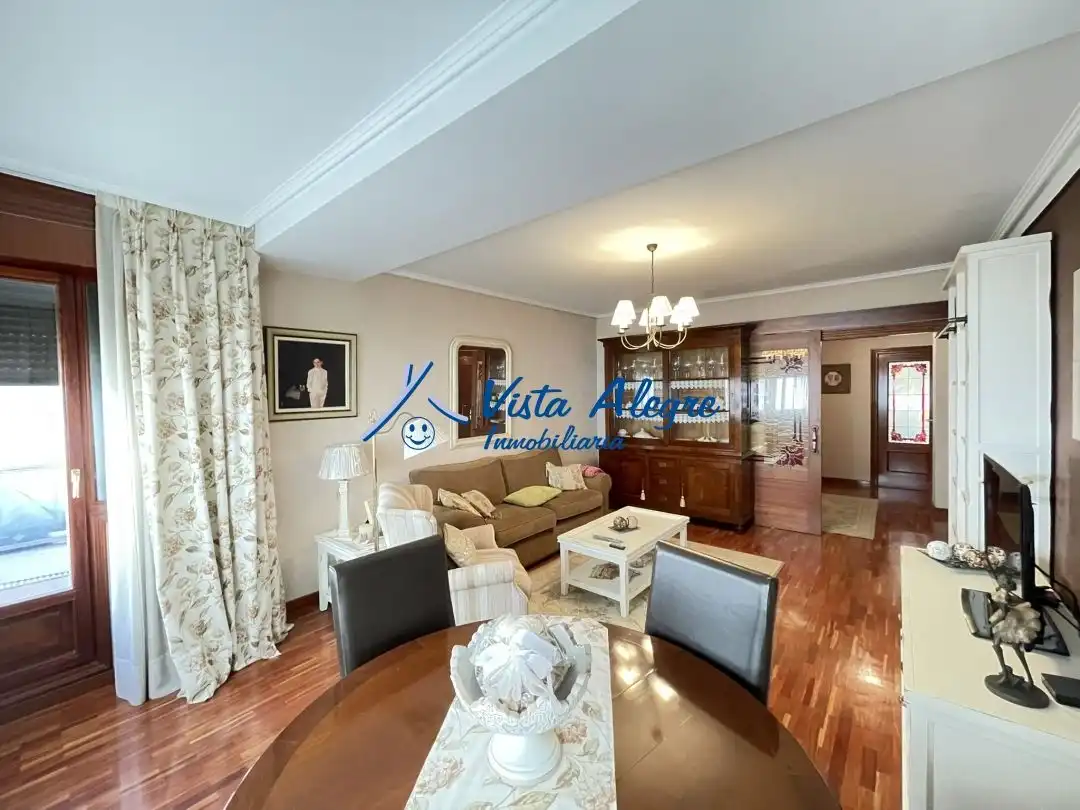 Sala de estar de Piso de alquiler en Haro con Calefacción, Terraza y Trastero