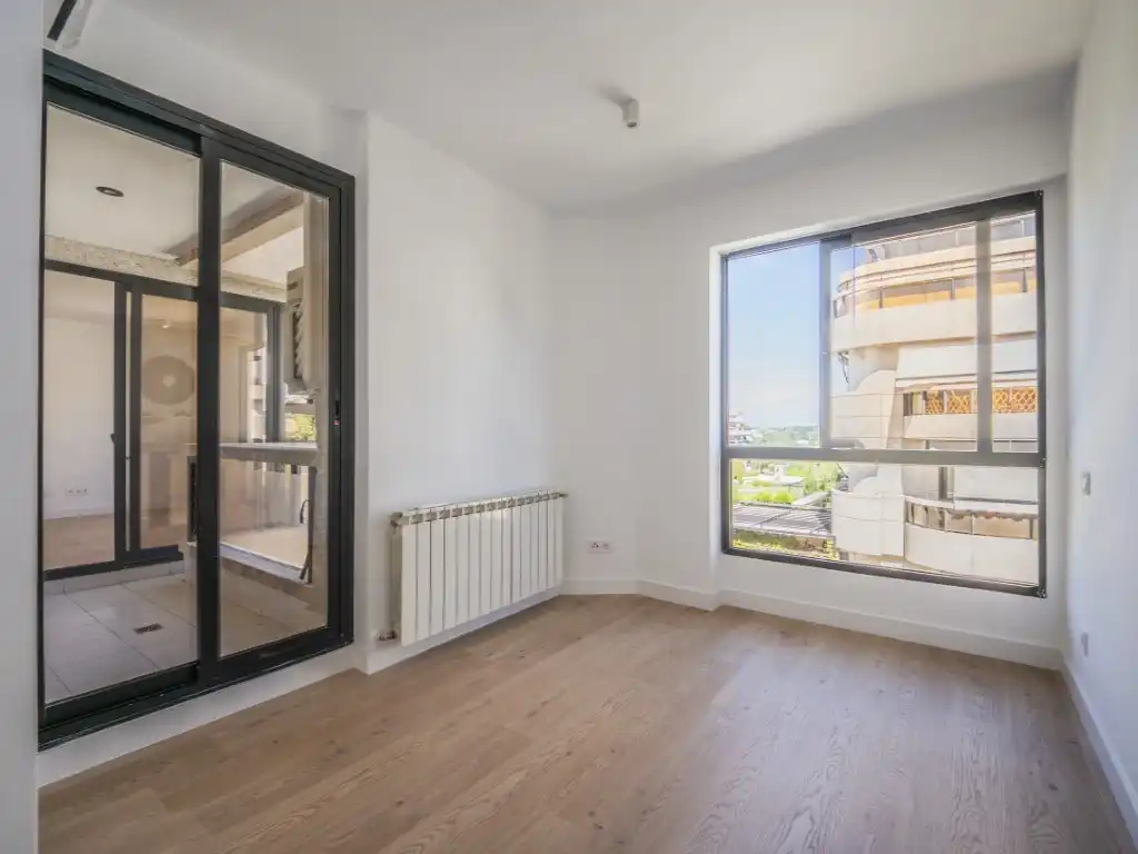 Schlafzimmer von Wohnung zur Miete in Madrid mit Klimaanlage