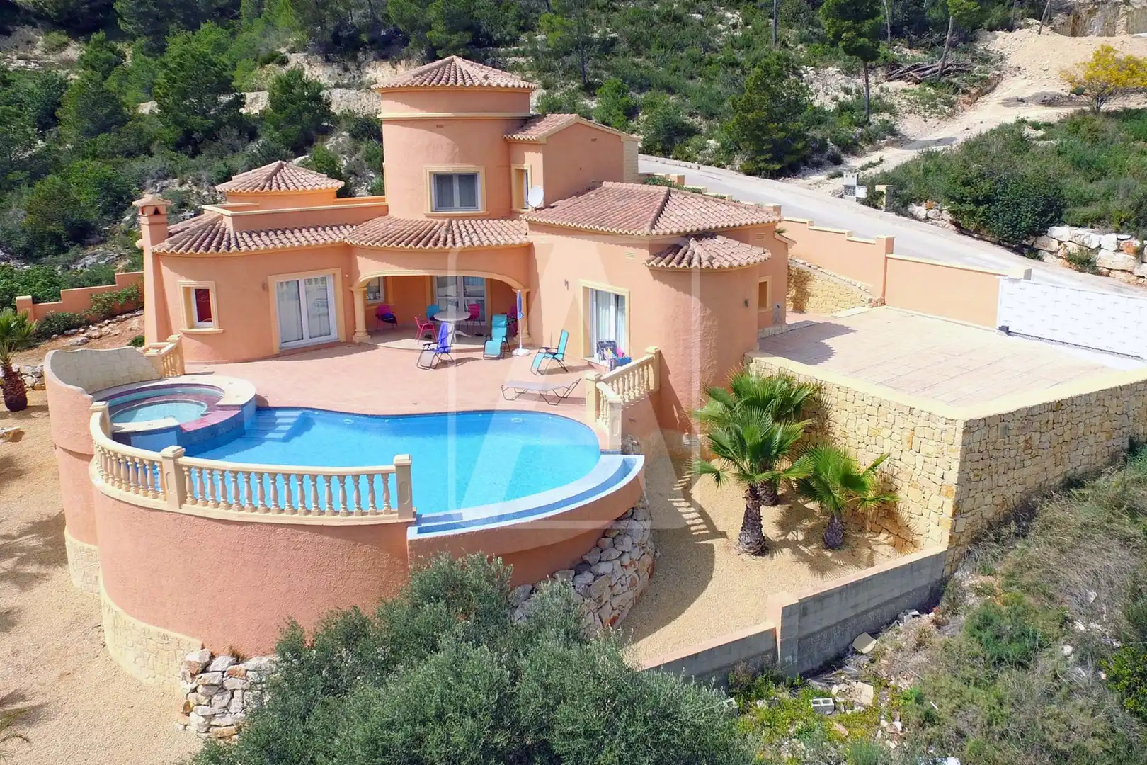 Villa con piscina in vendita a Partides comunes - Adsubia