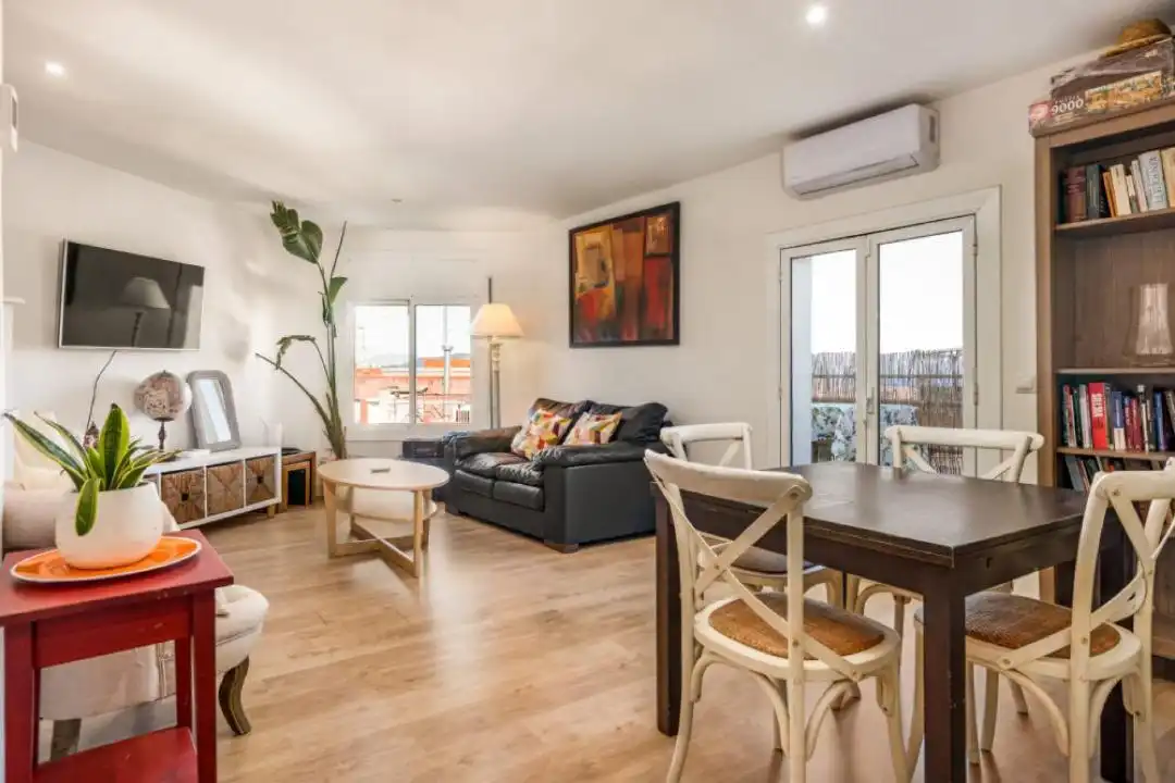 Living room of Attic for sale in Barcelona  with Air Conditioner, Parquet flooring and Terrace