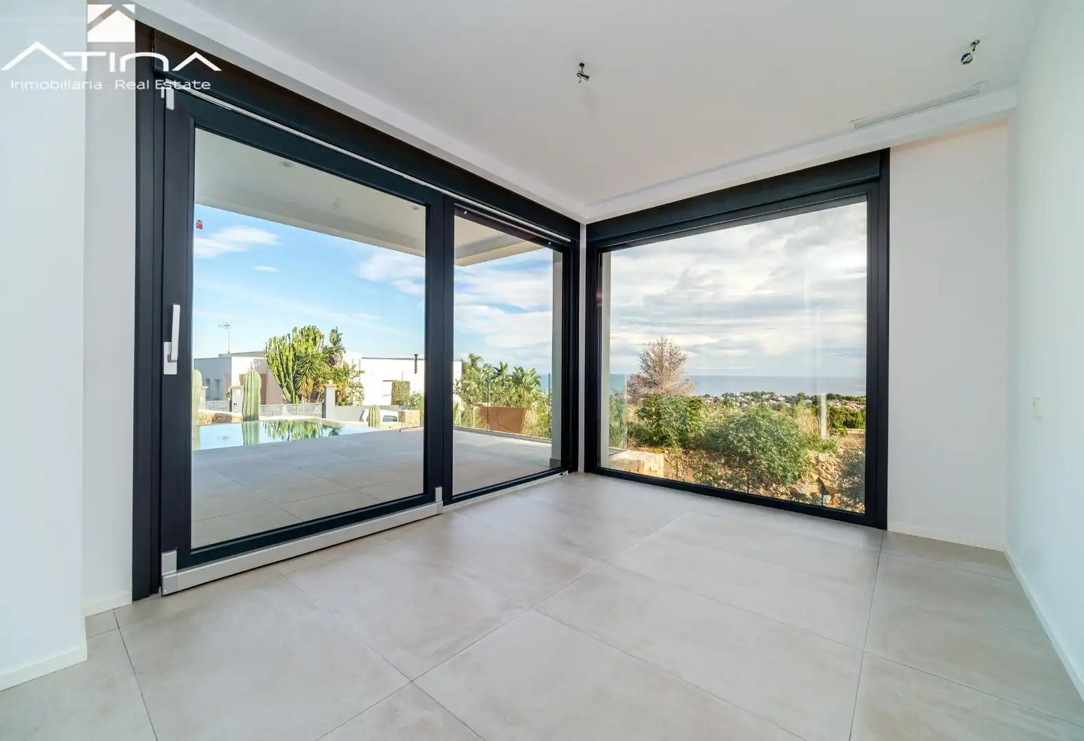 Terrace of Houses for sale in Dénia  with Air Conditioner, Terrace and Storage room