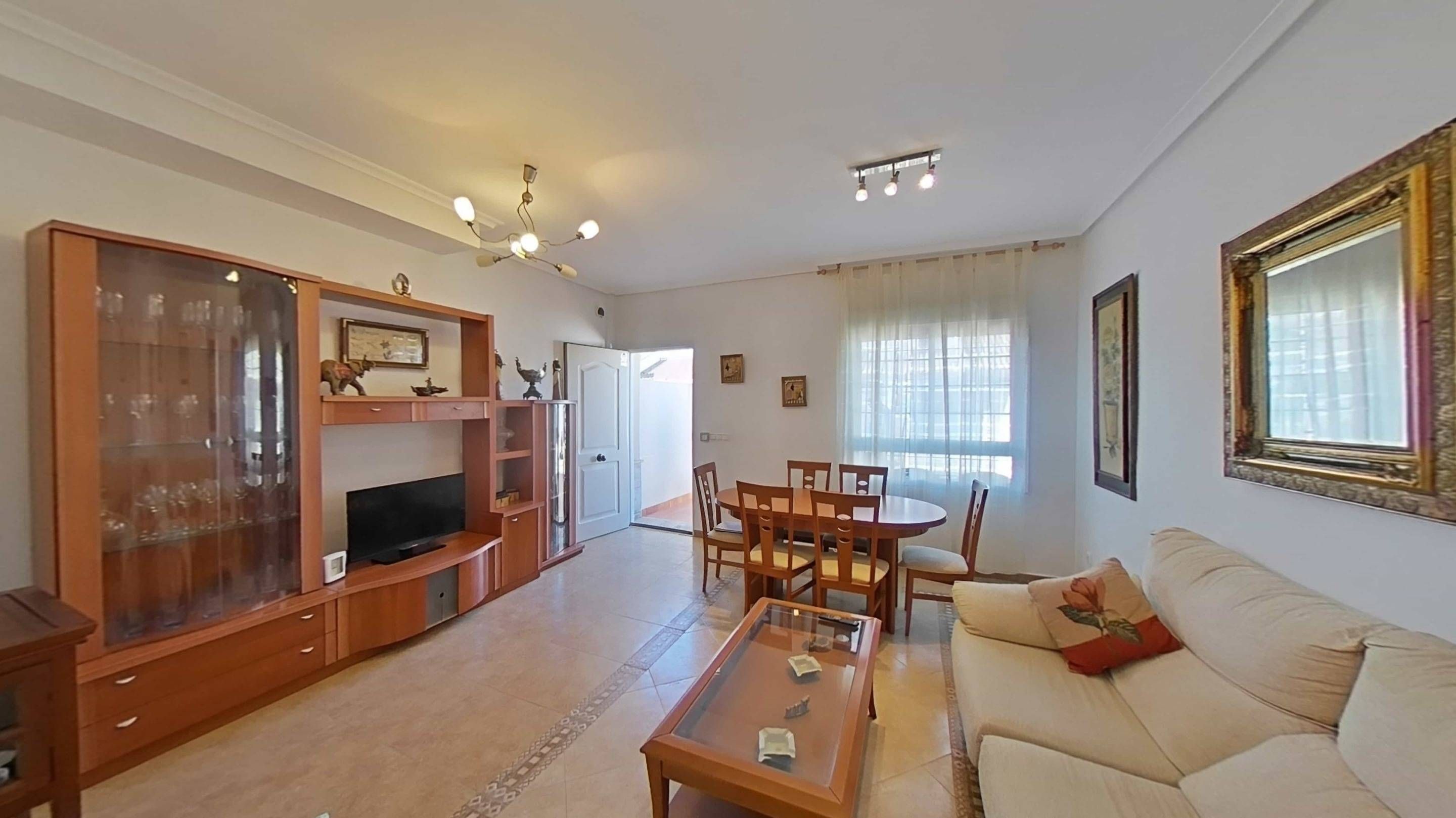 Casa adosada de lloguer a Calle Calle Río Sena, Los Cuarteros