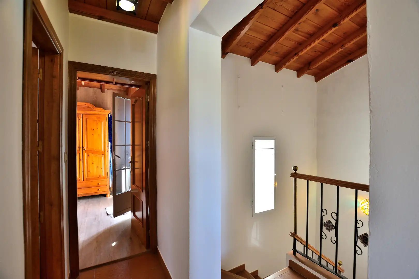 Casa adosada en venda en Ronda amb Terrassa, Traster i Balcó
