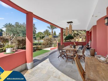 Villa con piscina in vendita a Valverde