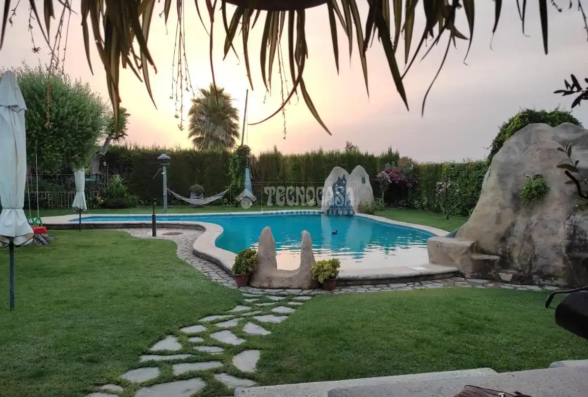 Swimming pool of Country homes for sale in Marchena  with Air Conditioner and Swimming Pool