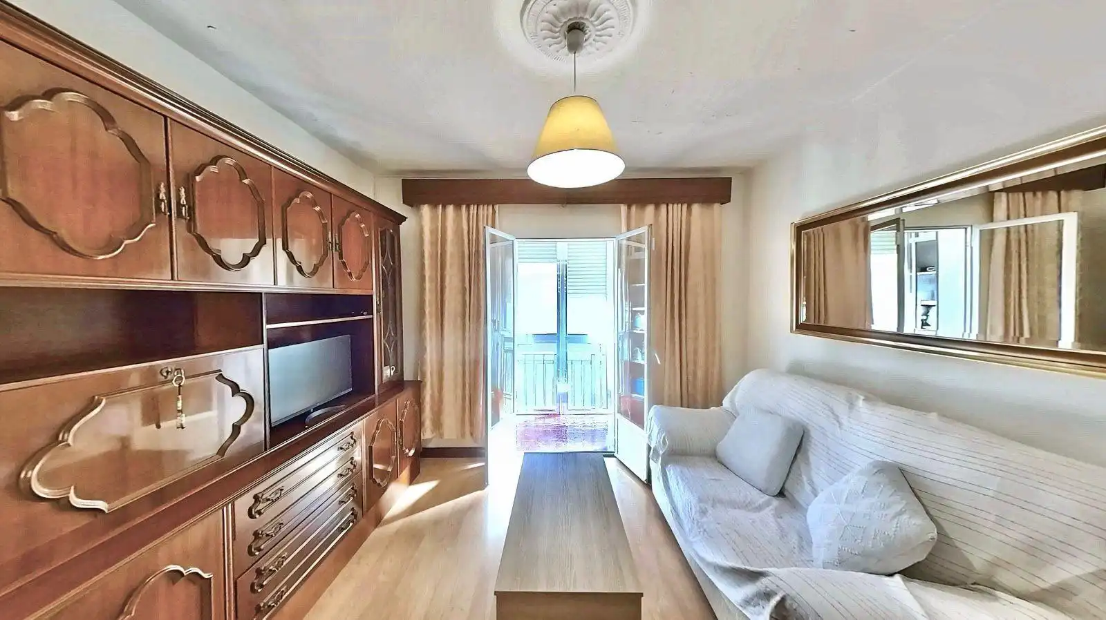 Living room of Apartments for sale in Madrid  with Heating, Parquet flooring and Terrace