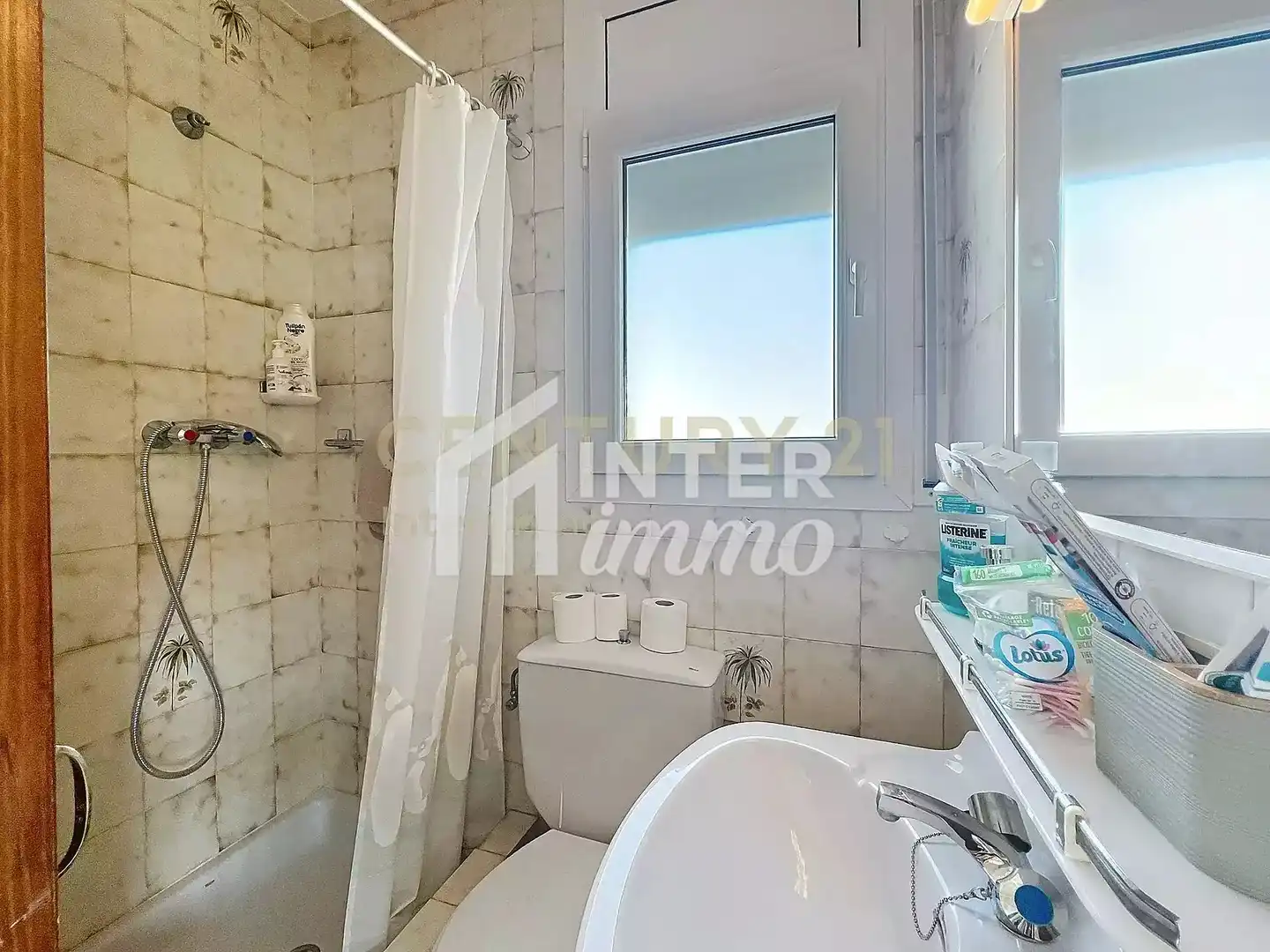 Bathroom of Houses for sale in Empuriabrava  with Private garden and Swimming Pool