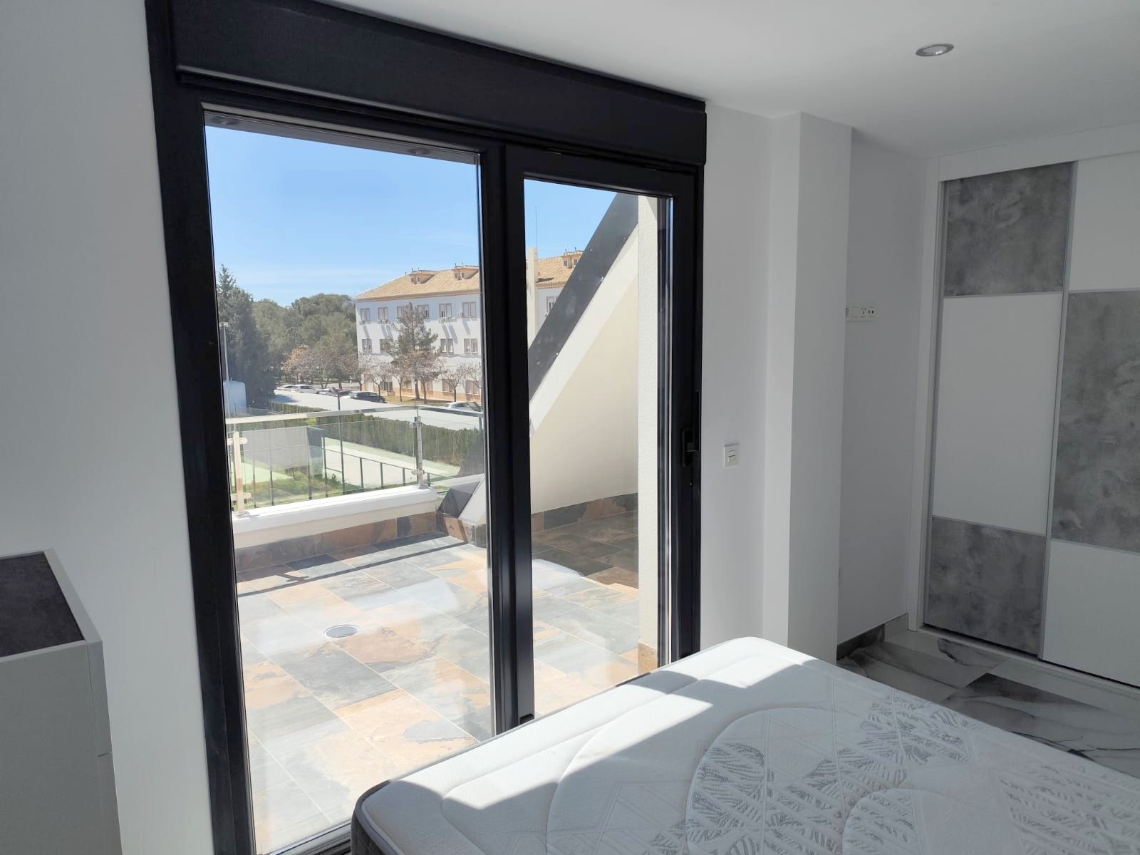 Dormitori de Àtic de lloguer en Armilla amb Aire condicionat, Calefacció i Terrassa