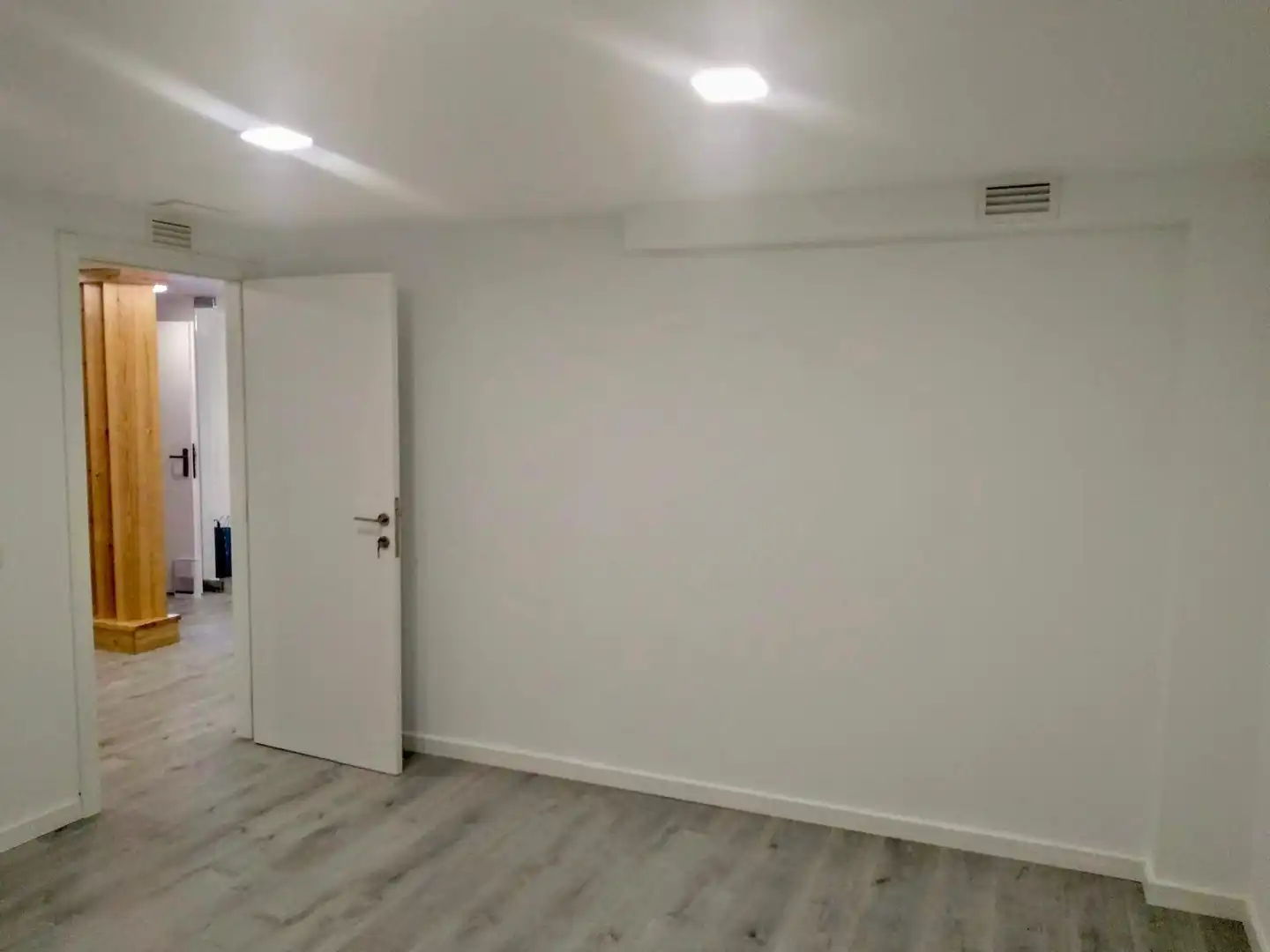 Business premises for sale in Calle Parra, imagen 2