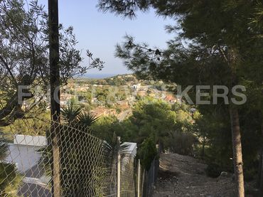 Terrain résidentiel à vendre à Costa Cunit - Els Jardins - Els Rosers