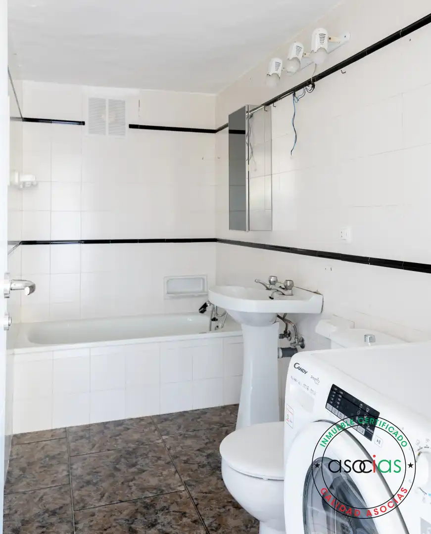 Bathroom of Houses for sale in Gijón   with Heating, Private garden and Terrace
