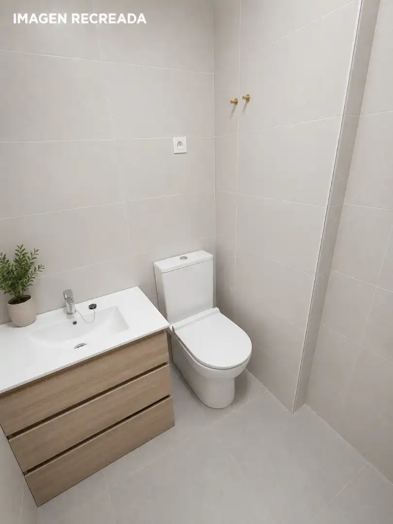 Bathroom of Apartments for sale in Málaga
