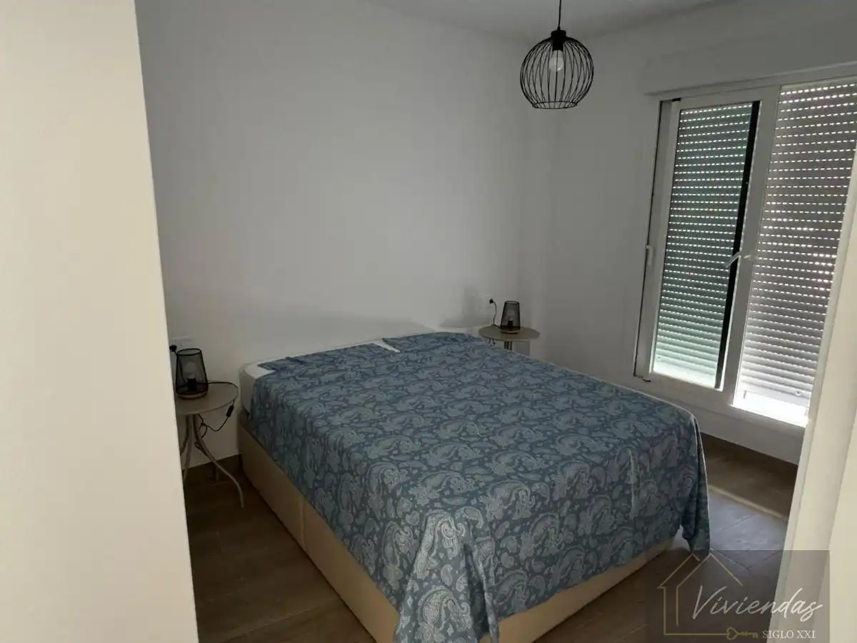 Habitación de Piso de alquiler en Chipiona con Aire acondicionado, Terraza y Amueblado