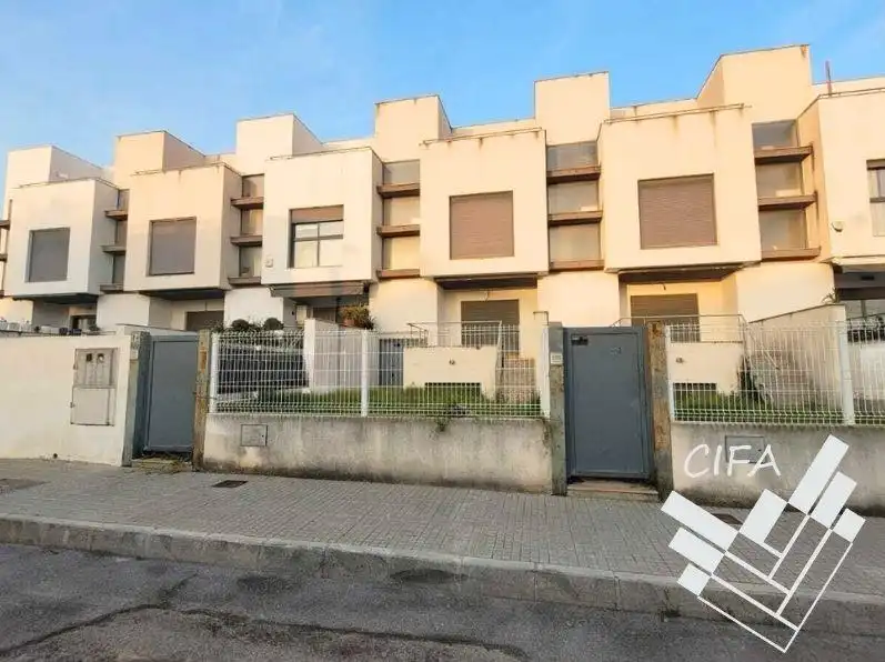 Exterior view of Detached homes for sale in Vinaròs  with Private garden and Community pool