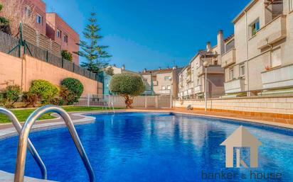 Swimming pool of Attic for sale in Cerdanyola del Vallès  with Air Conditioner, Terrace and Swimming Pool