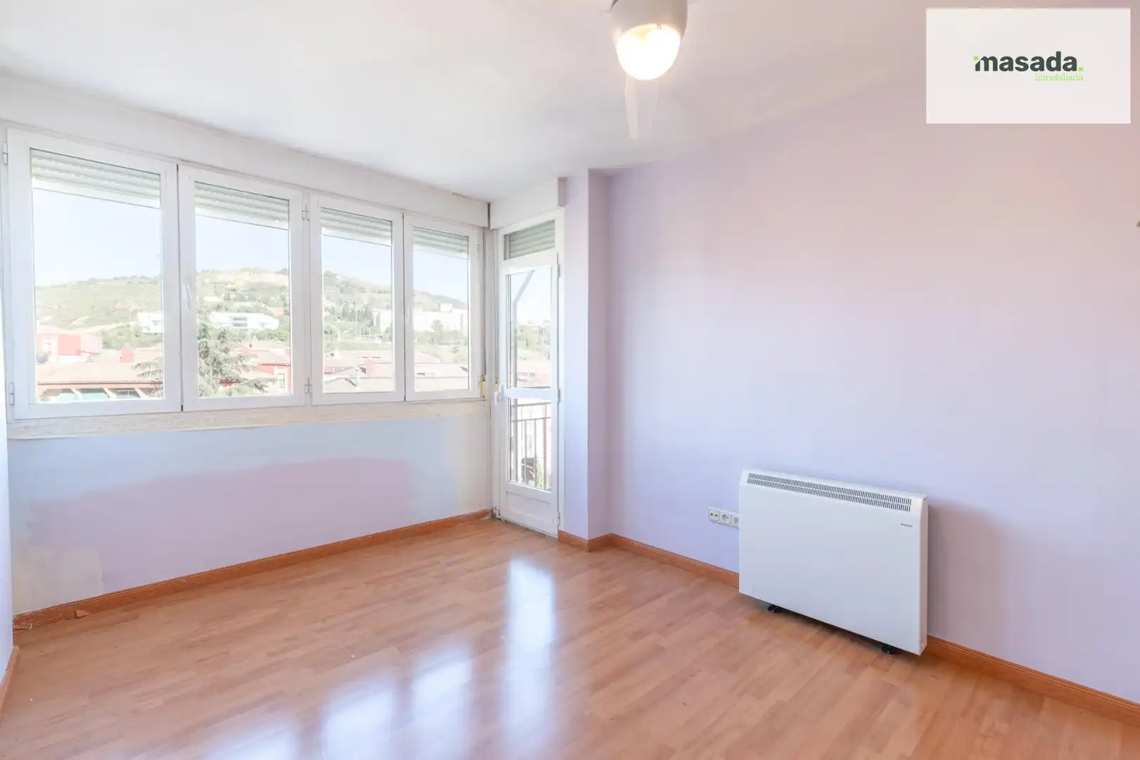 Habitación de Piso en venta en Granada con Aire acondicionado, Calefacción y Balcón