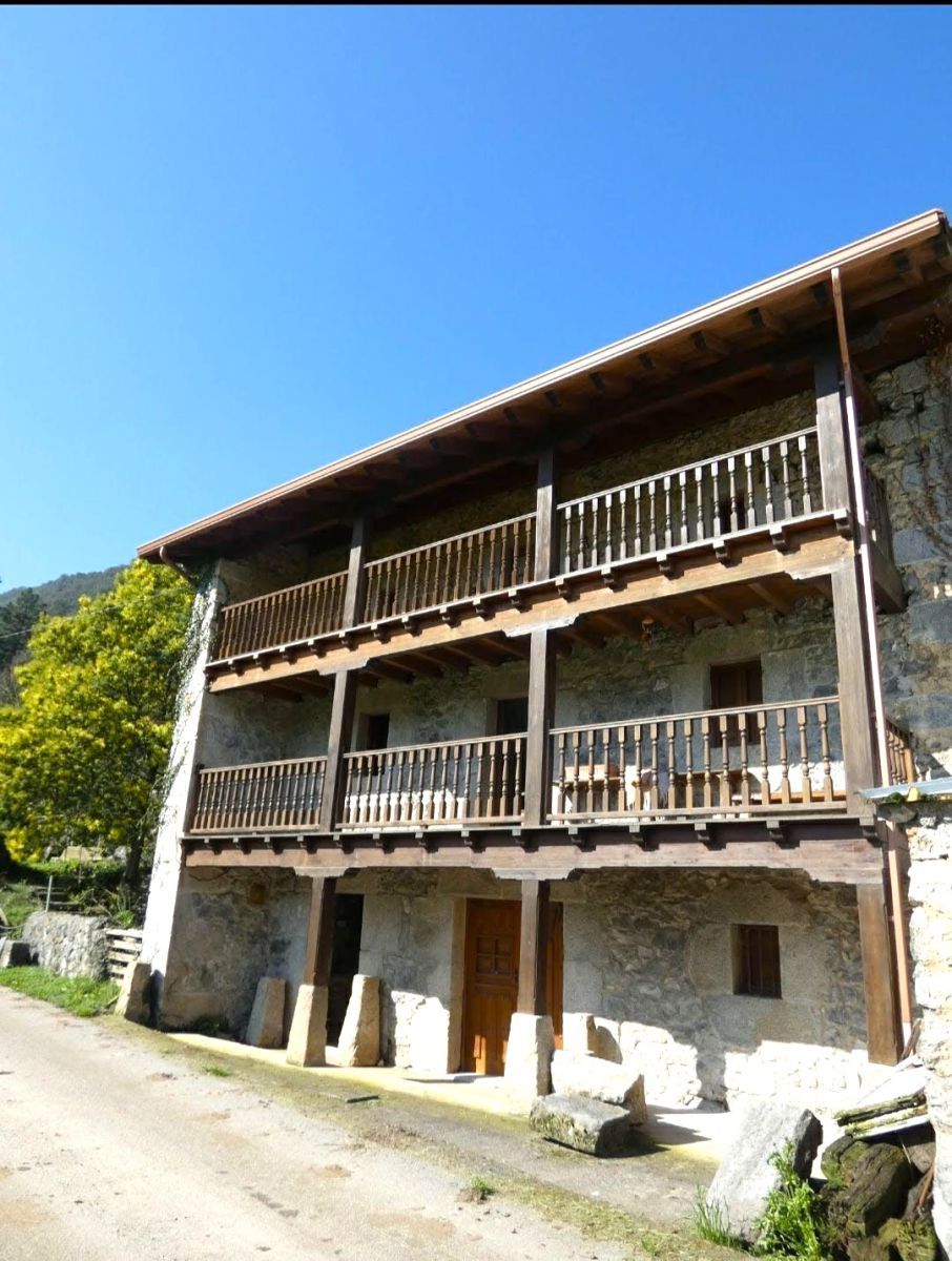 Exterior view of House or chalet for sale in Val de San Vicente   with Terrace and Balcony