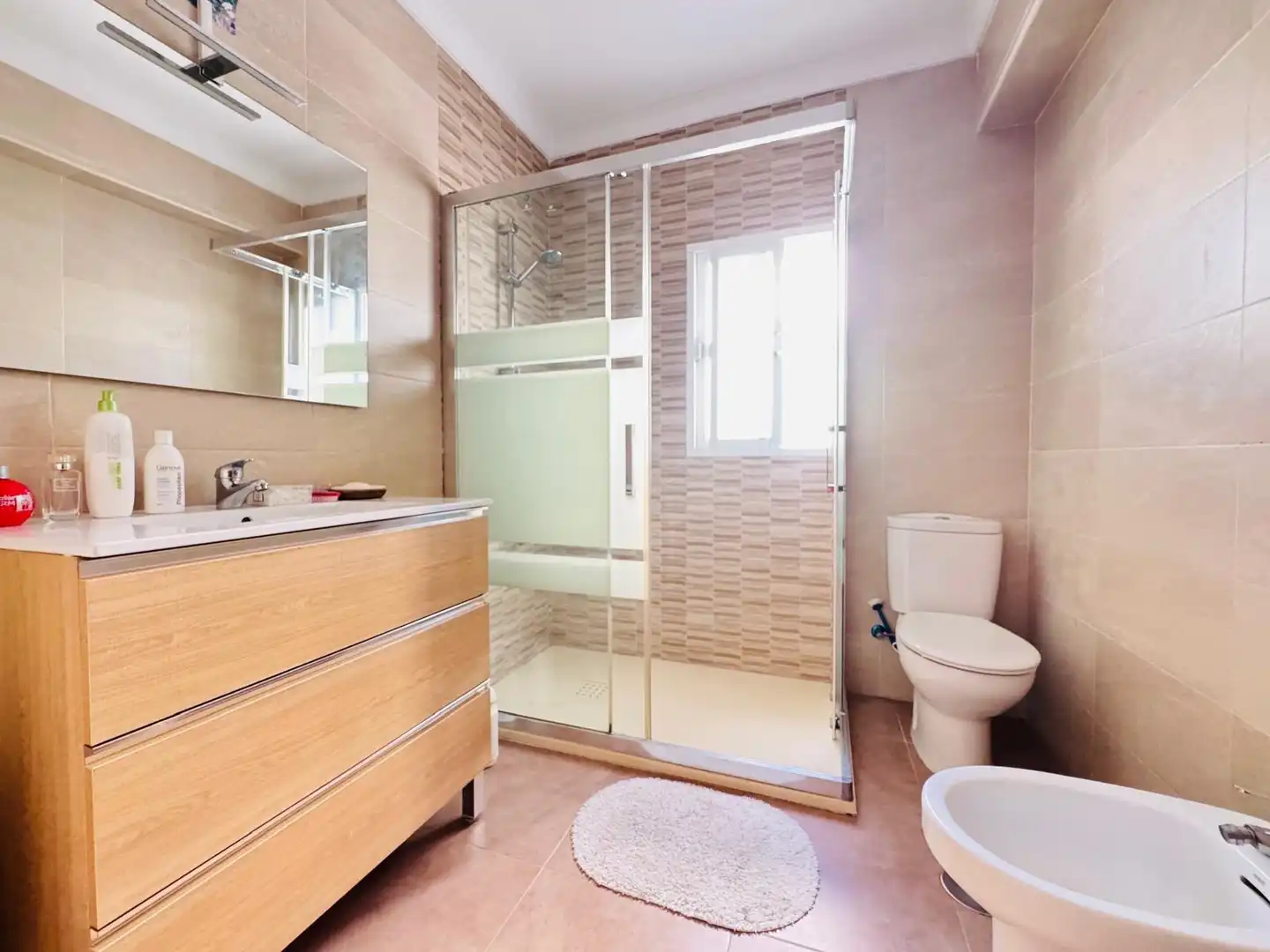 Bathroom of Houses for sale in Algeciras  with Storage room